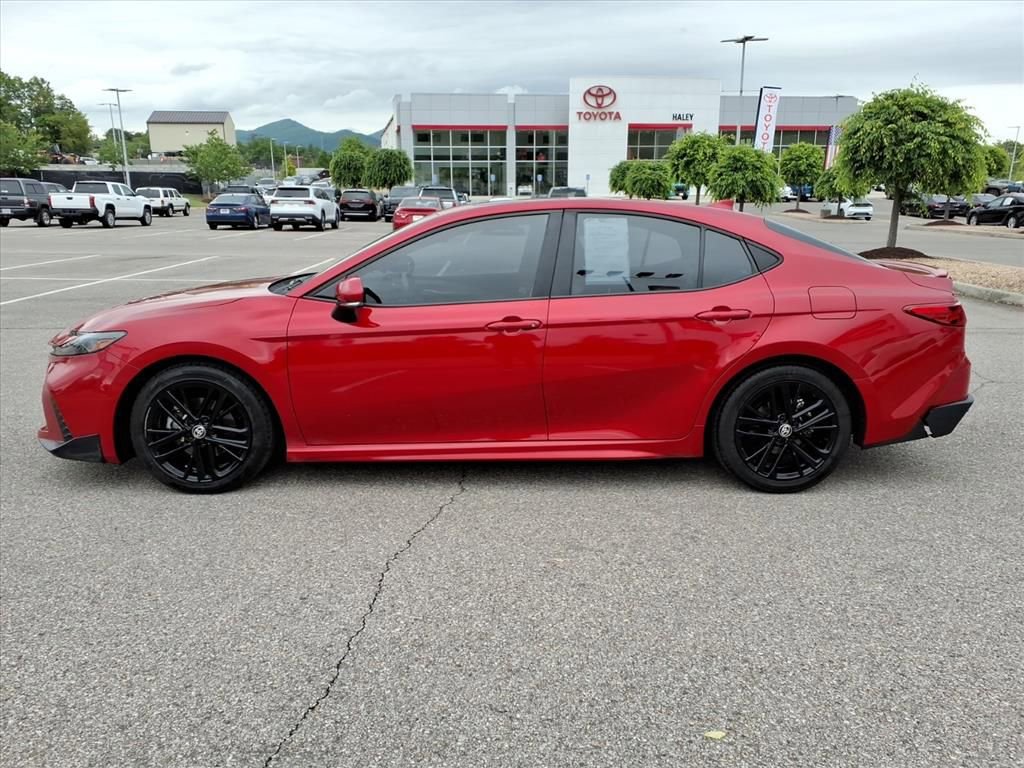Used 2025 Toyota Camry SE w/ Multimedia Upgrade Package FWD image 8