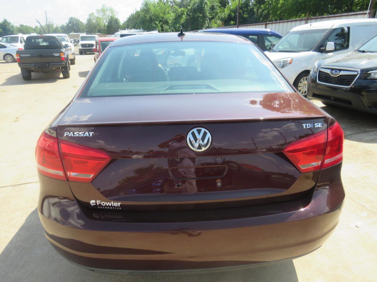Used 2012 Volkswagen Passat TDI SE FWD image 5