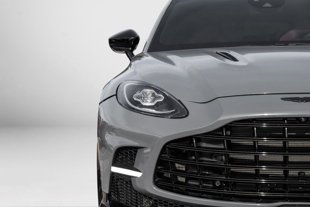 Used 2024 Aston Martin DBX 707 image 53