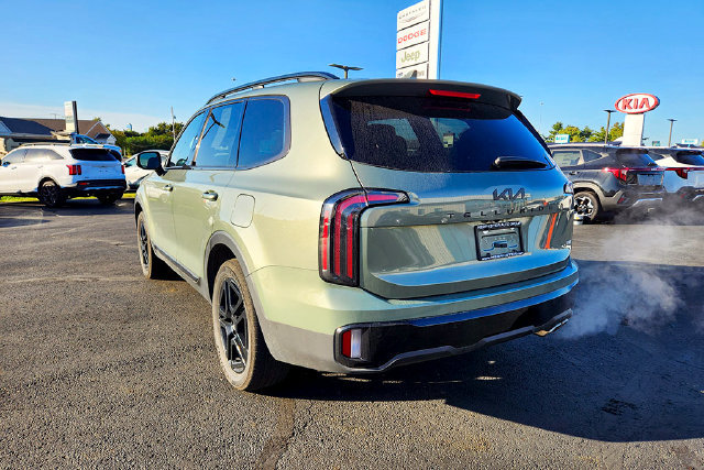 Used 2025 Kia Telluride EX X-Line AWD/4WD image 5