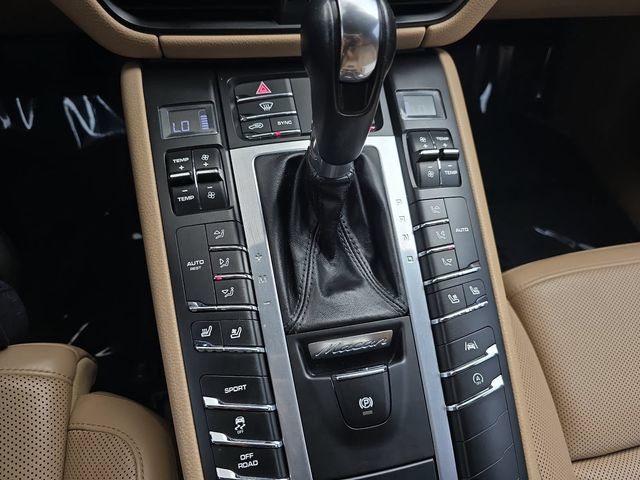 Used 2020 Porsche Macan S w/ Premium Package Plus AWD/4WD image 21