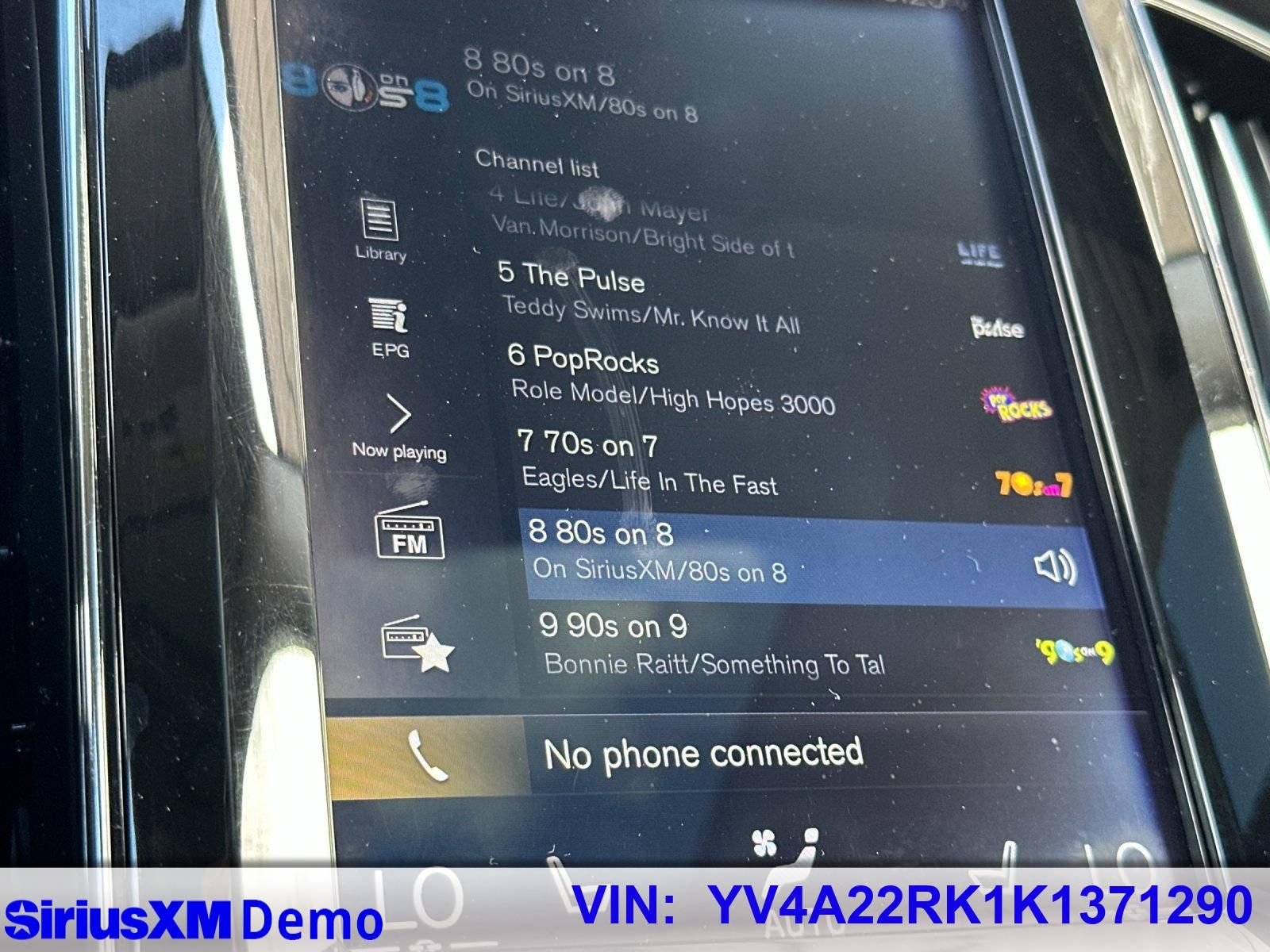 Used 2019 Volvo XC60 T6 Momentum w/ Multimedia Package AWD/4WD image 34