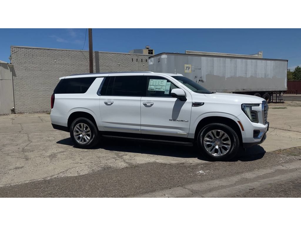 New 2026 GMC Yukon XL Denali AWD/4WD image 4
