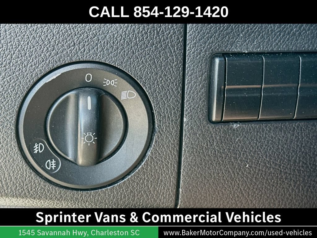 Used 2015 Freightliner Sprinter 3500 RWD image 11
