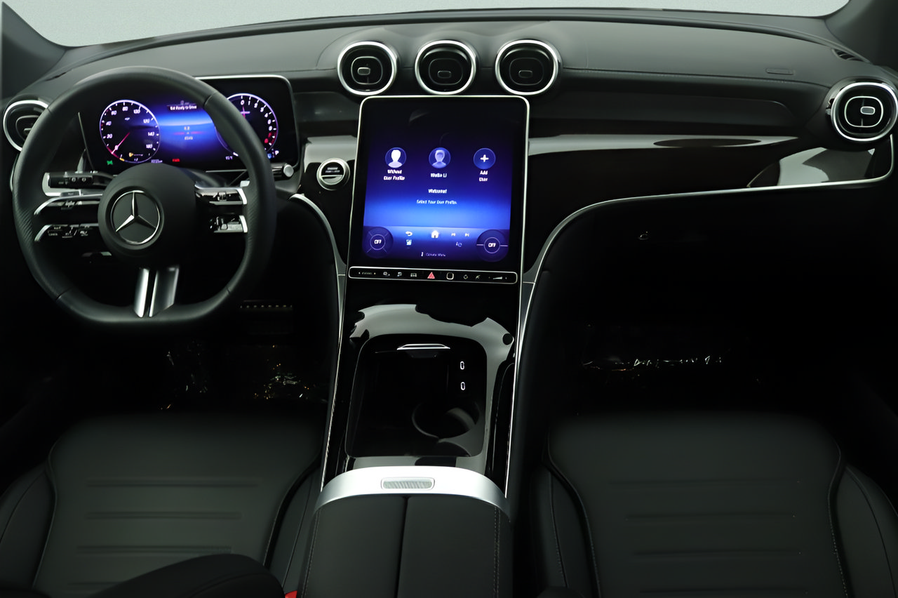 Certified 2025 Mercedes-Benz GLC 350e 4MATIC image 7