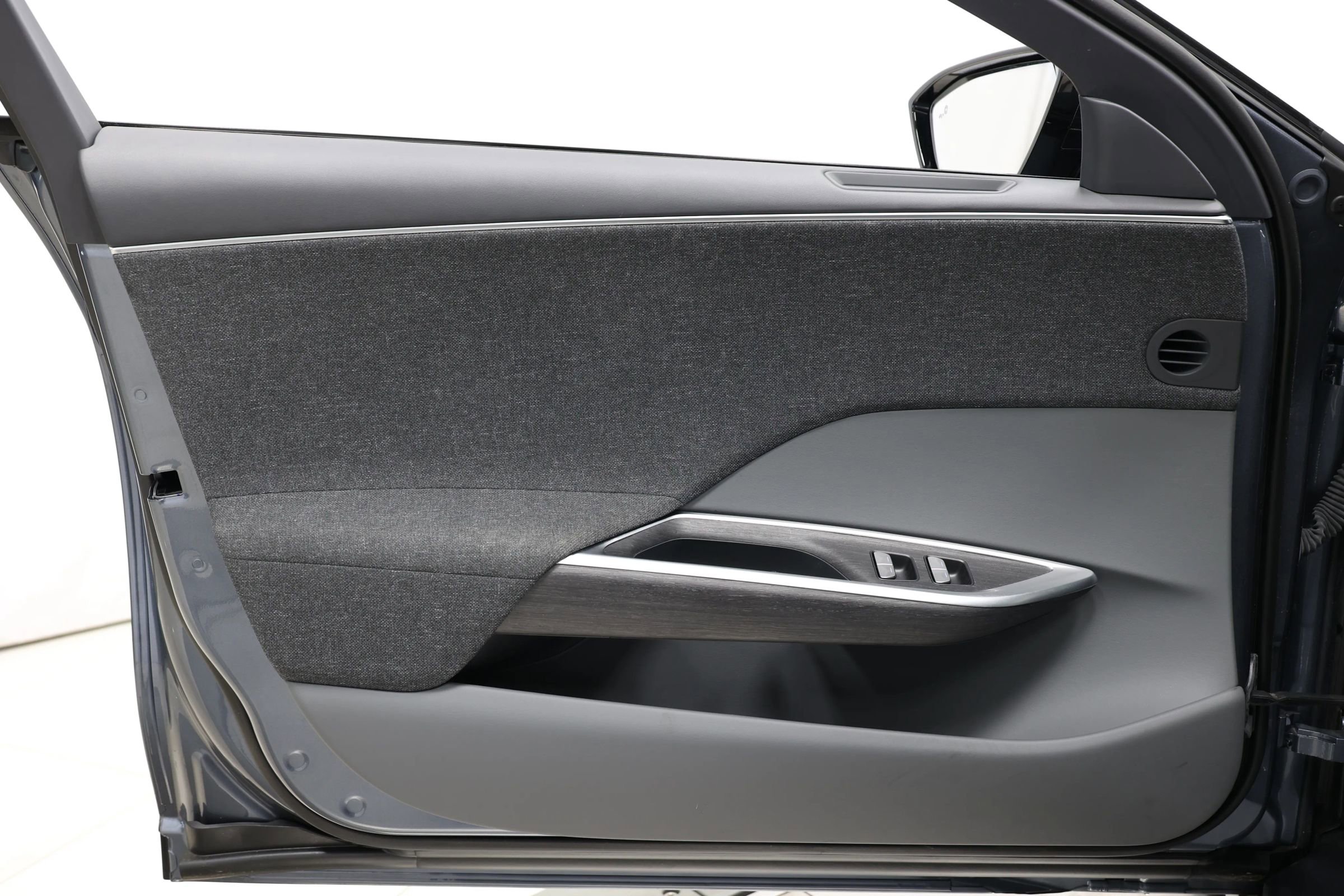 Used 2024 Lucid Air Pure image 10