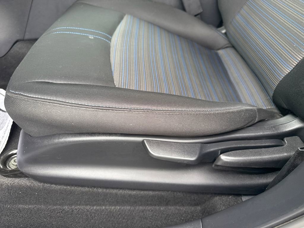 Used 2023 Nissan Leaf S image 23