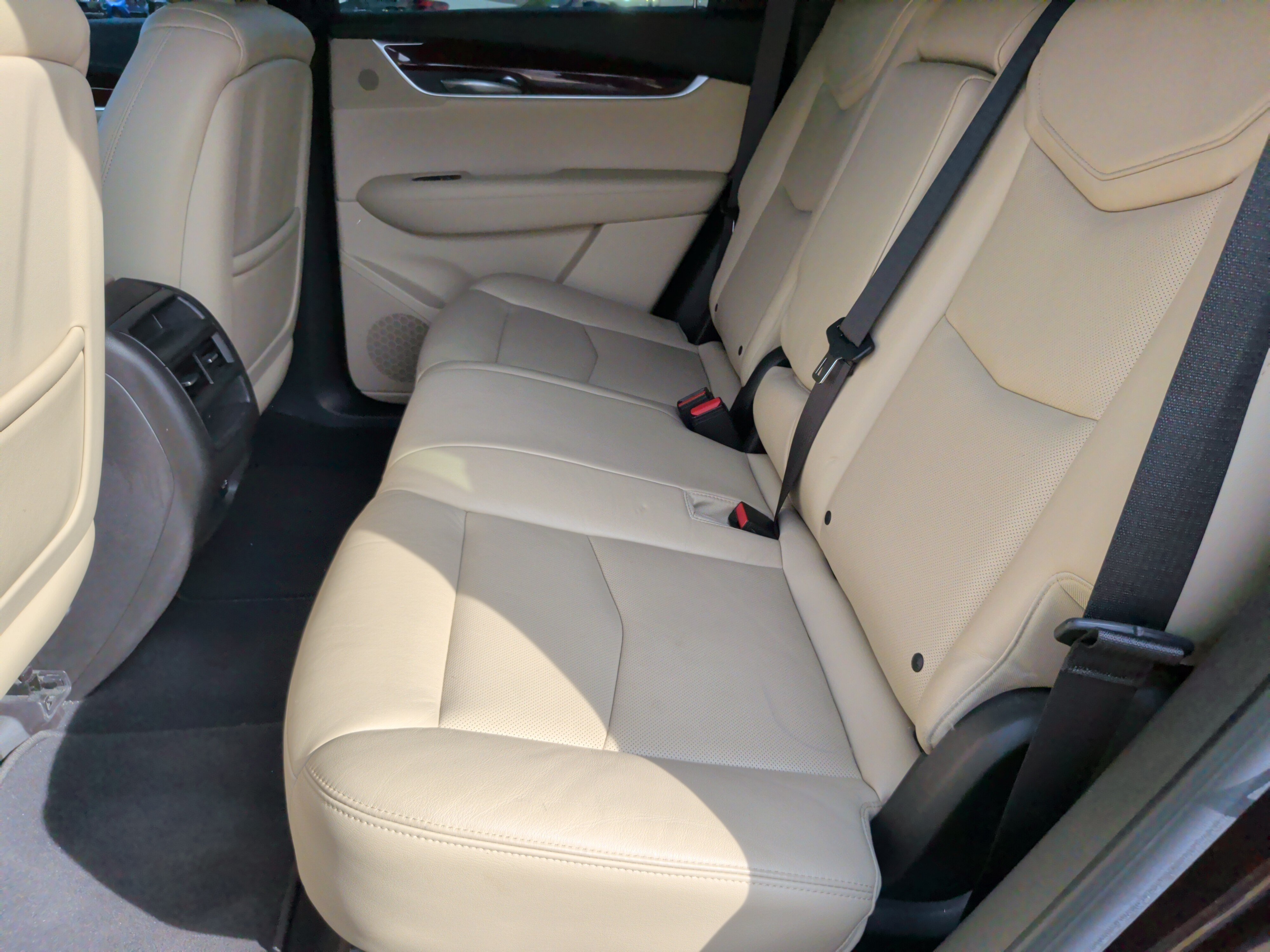 Used 2017 Cadillac XT5 Luxury w/ Driver Awareness Package FWD image 37