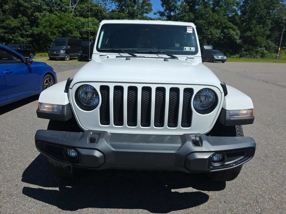 Used 2022 Jeep Wrangler Unlimited Sahara AWD/4WD image 5
