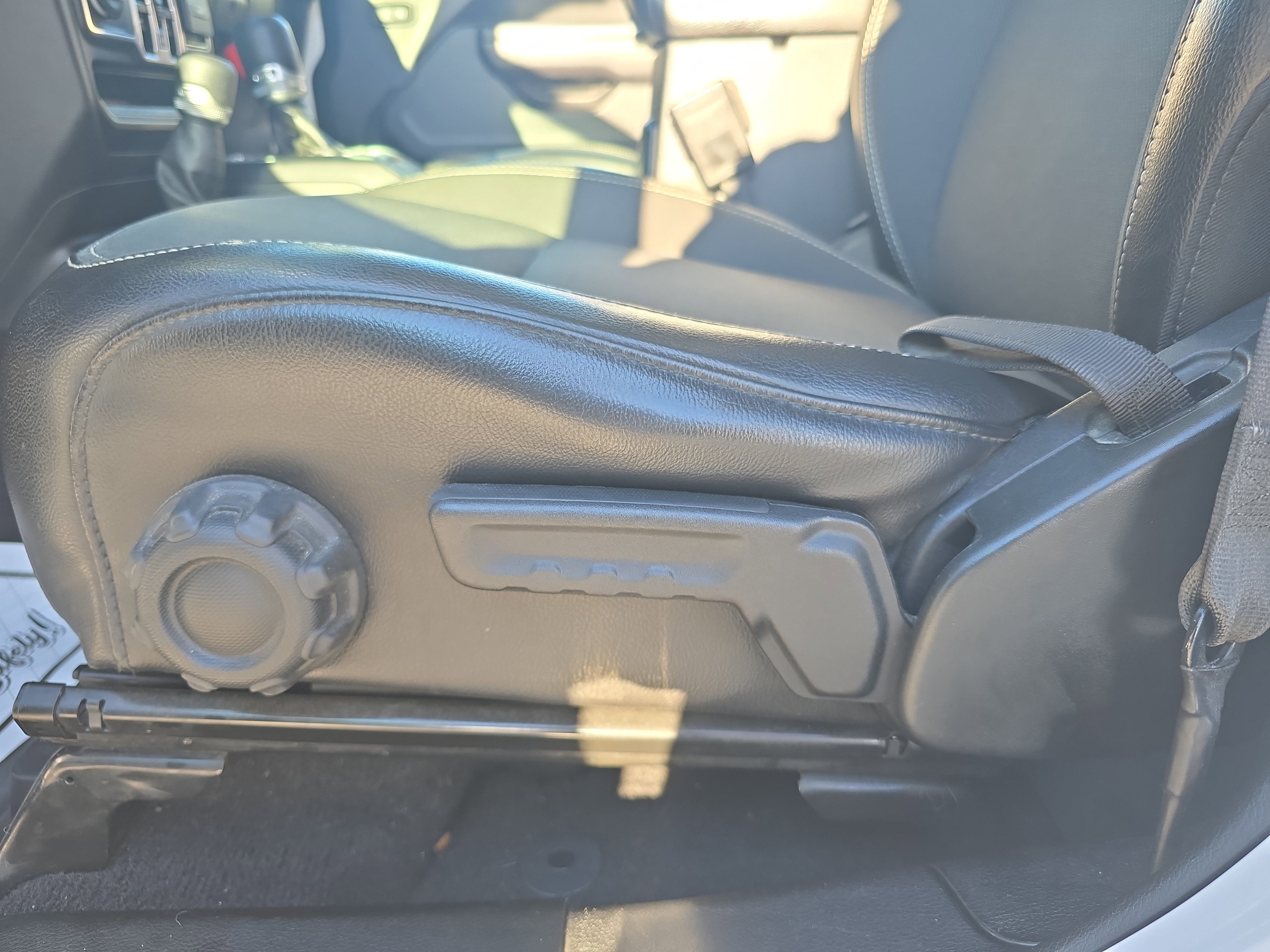 Used 2021 Jeep Gladiator Sport image 14