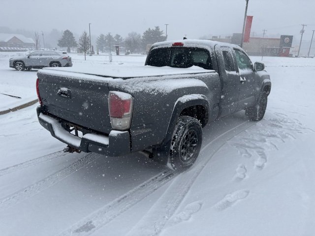 Used 2019 Toyota Tacoma SR image 4