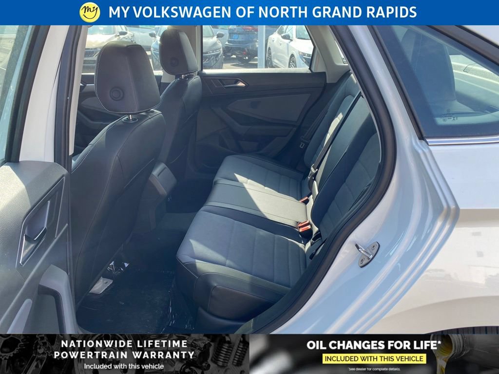 New 2026 Volkswagen Jetta SE FWD image 14