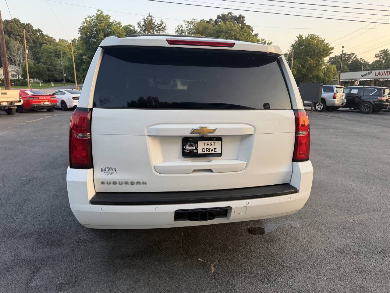 Used 2017 Chevrolet Suburban LT AWD/4WD image 4