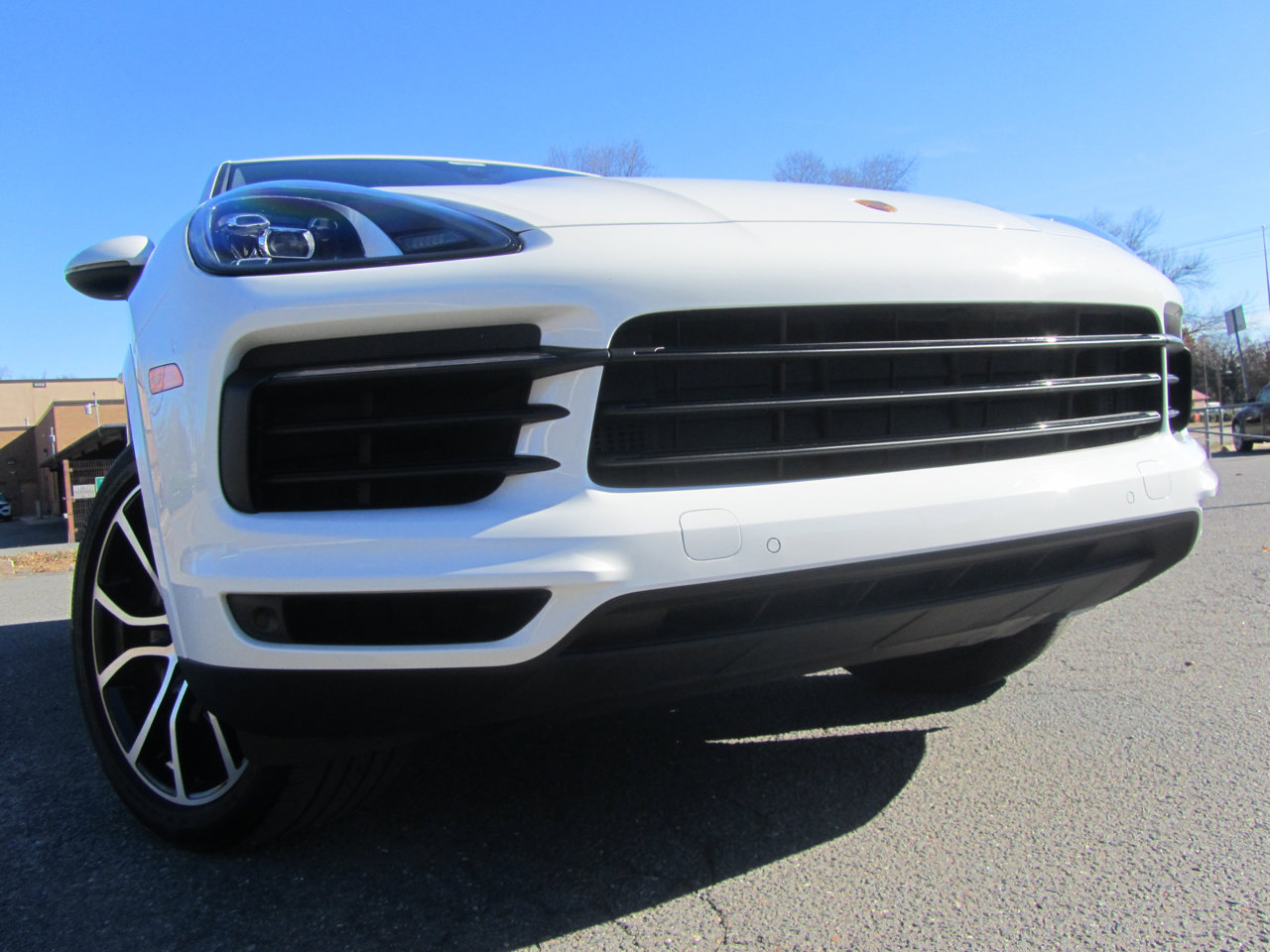 Used 2022 Porsche Cayenne image 2