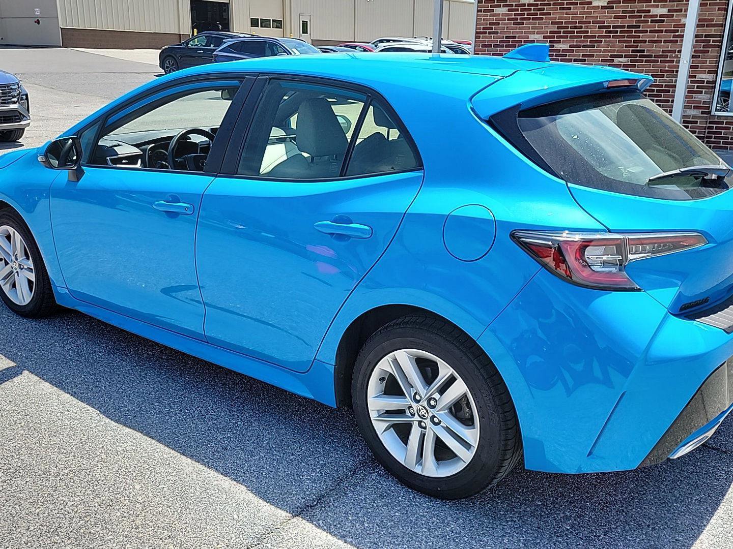 Used 2022 Toyota Corolla SE FWD image 3
