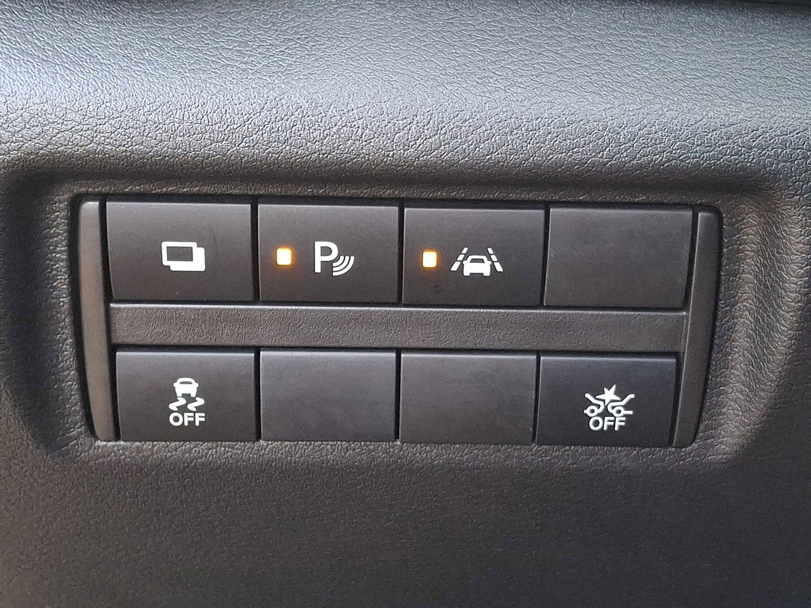 Used 2022 Nissan Versa S image 19