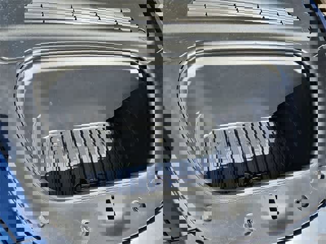 Used 2022 Tesla Model Y Long Range image 14