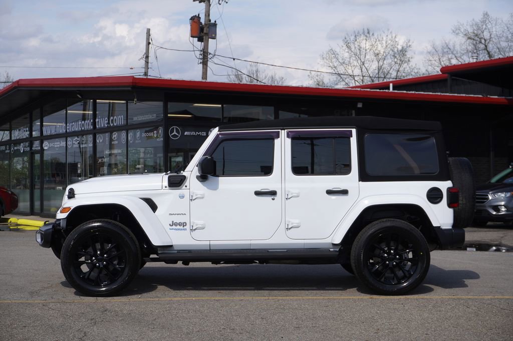Used 2021 Jeep Wrangler Unlimited Sahara w/ Cold Weather Group AWD/4WD image 4