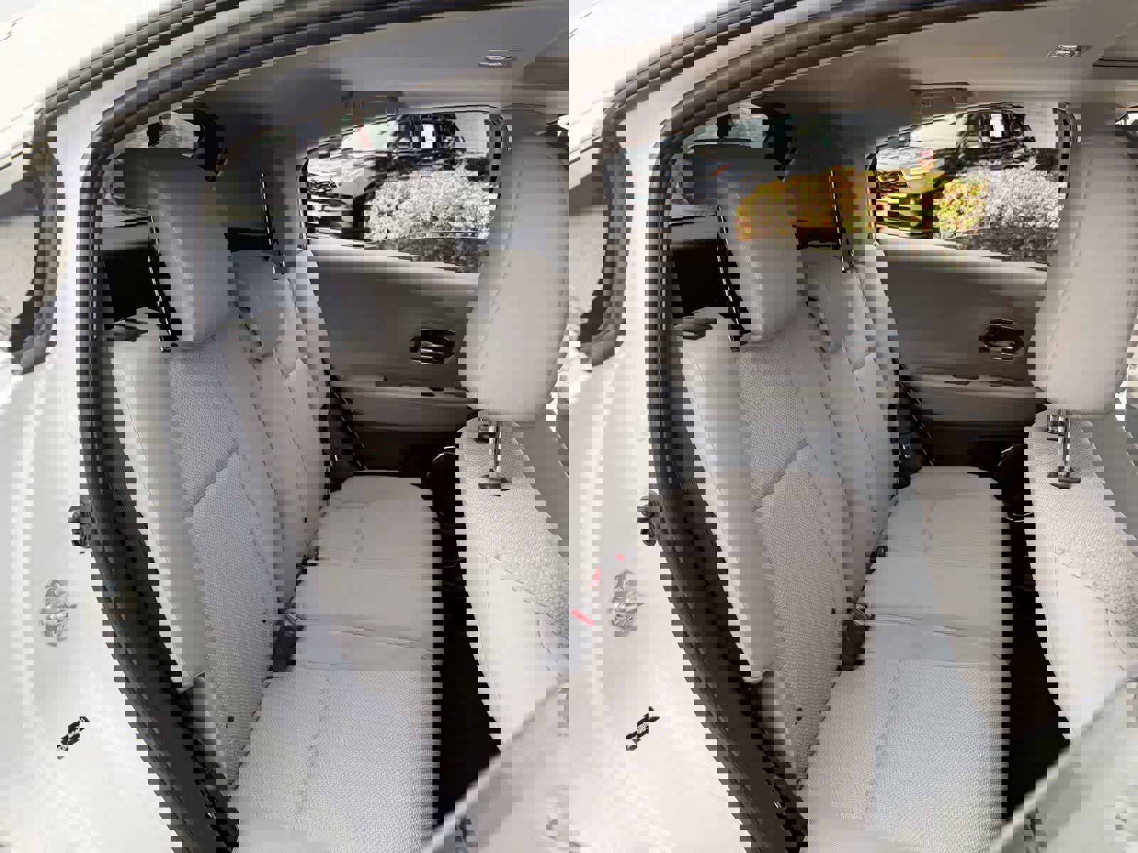 Used 2017 Honda HR-V EX image 11