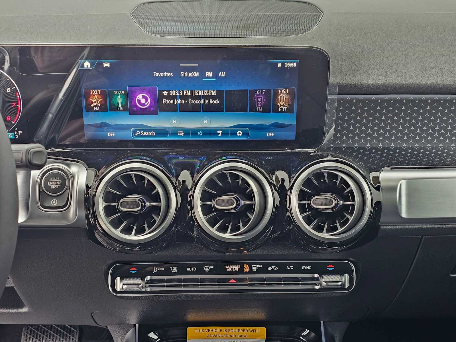 New 2026 Mercedes-Benz GLB 250 image 25