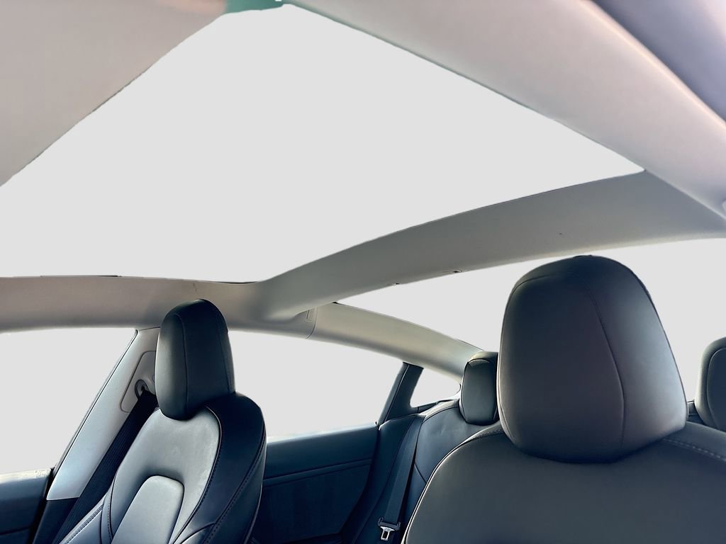 Used 2022 Tesla Model 3 Performance AWD/4WD image 22