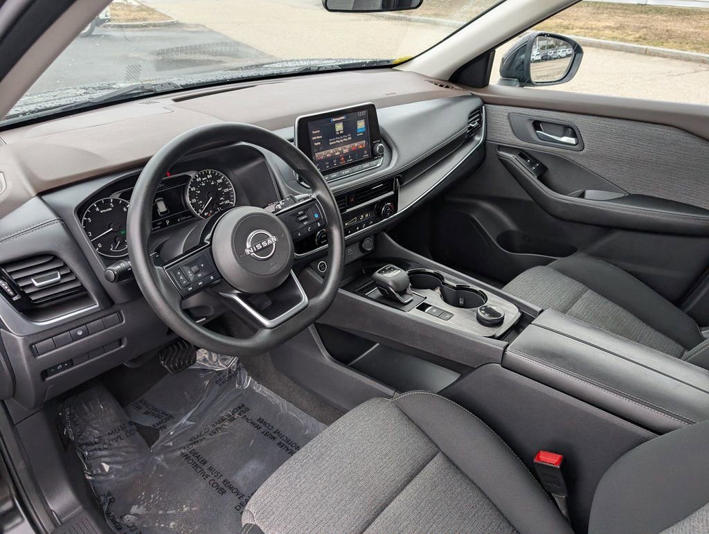 Used 2022 Nissan Rogue SV image 18