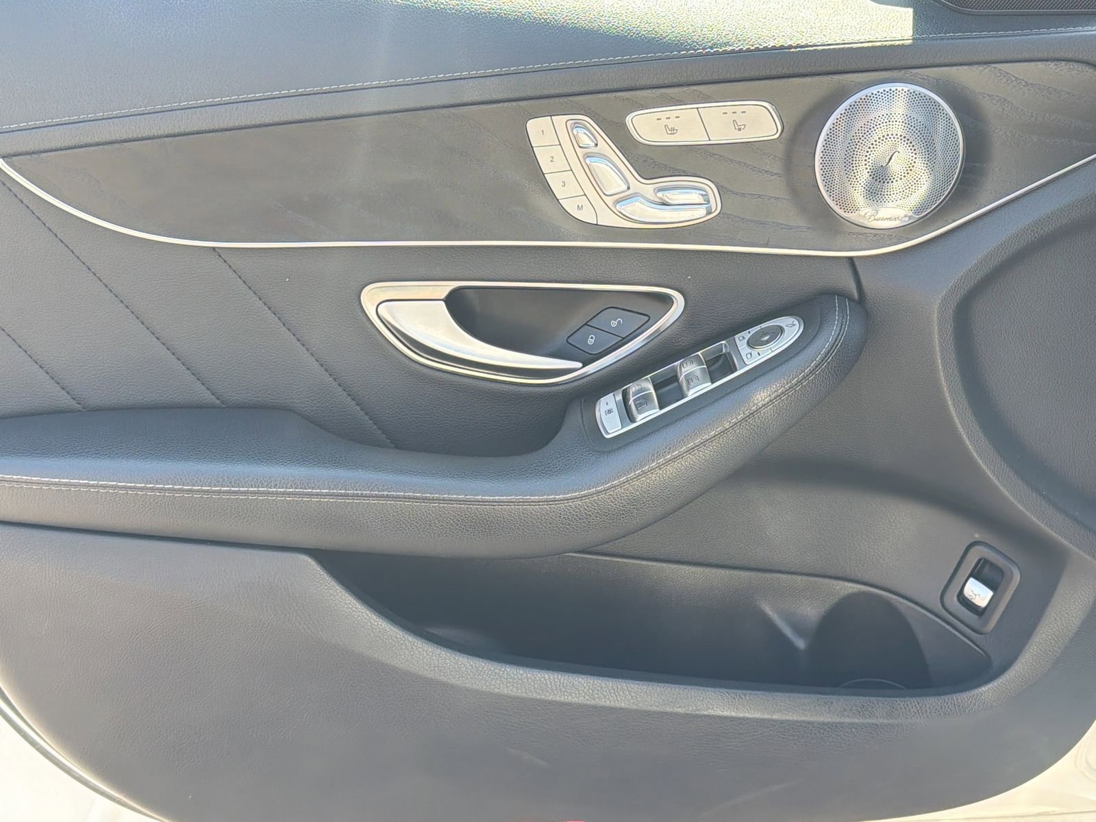 Used 2015 Mercedes-Benz C 400 4MATIC image 34