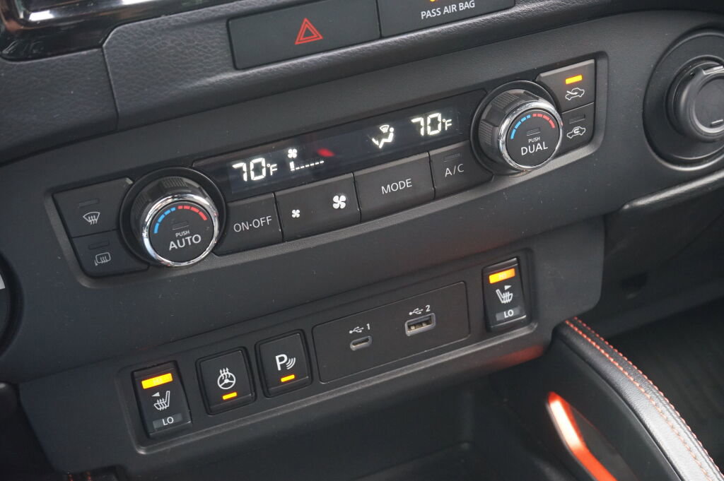 Used 2023 Nissan Frontier PRO-4X w/ Pro Convenience Package AWD/4WD image 18