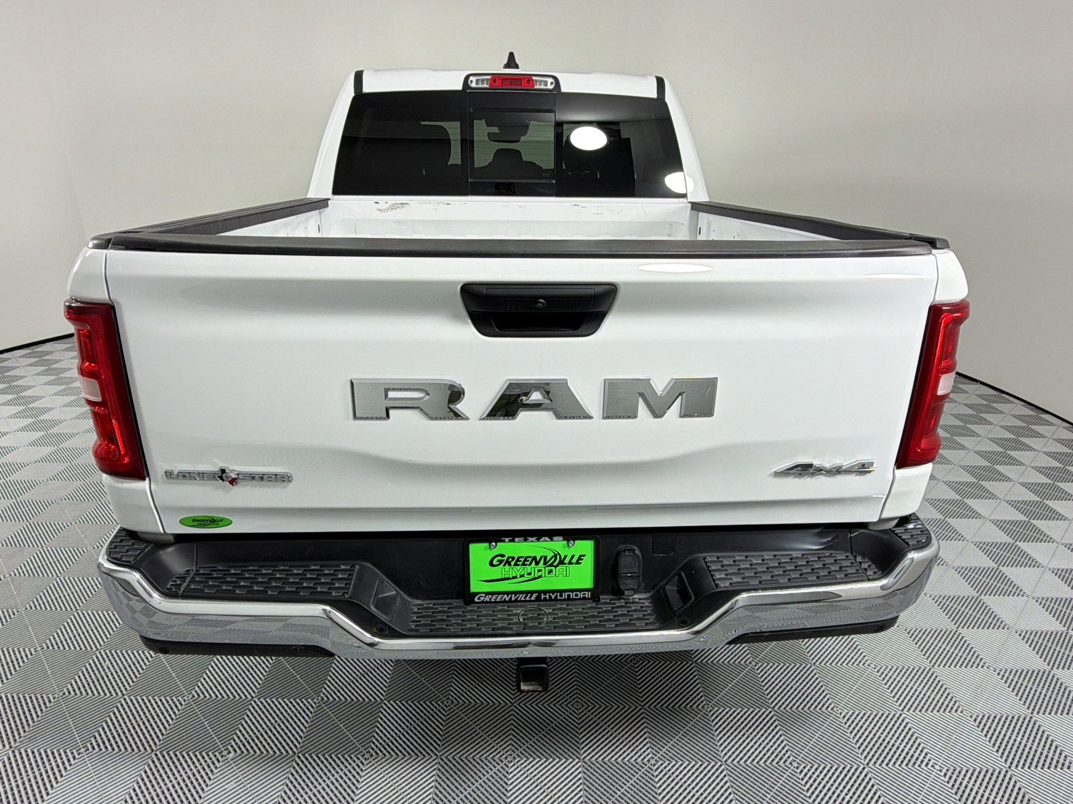 Used 2025 RAM 1500 Lone Star image 10