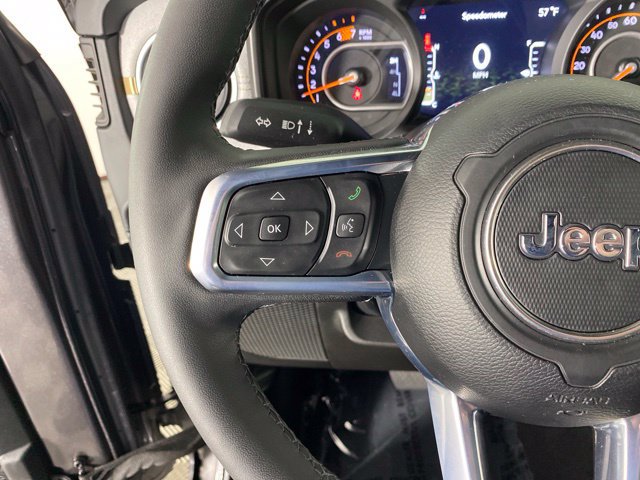 Used 2026 Jeep Wrangler Unlimited Sahara AWD/4WD image 26