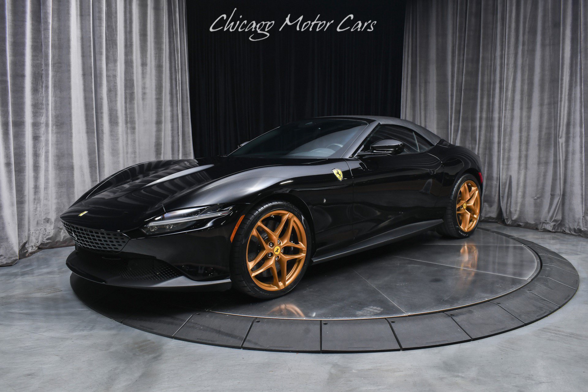 Used 2024 Ferrari Roma Spider RWD image 22