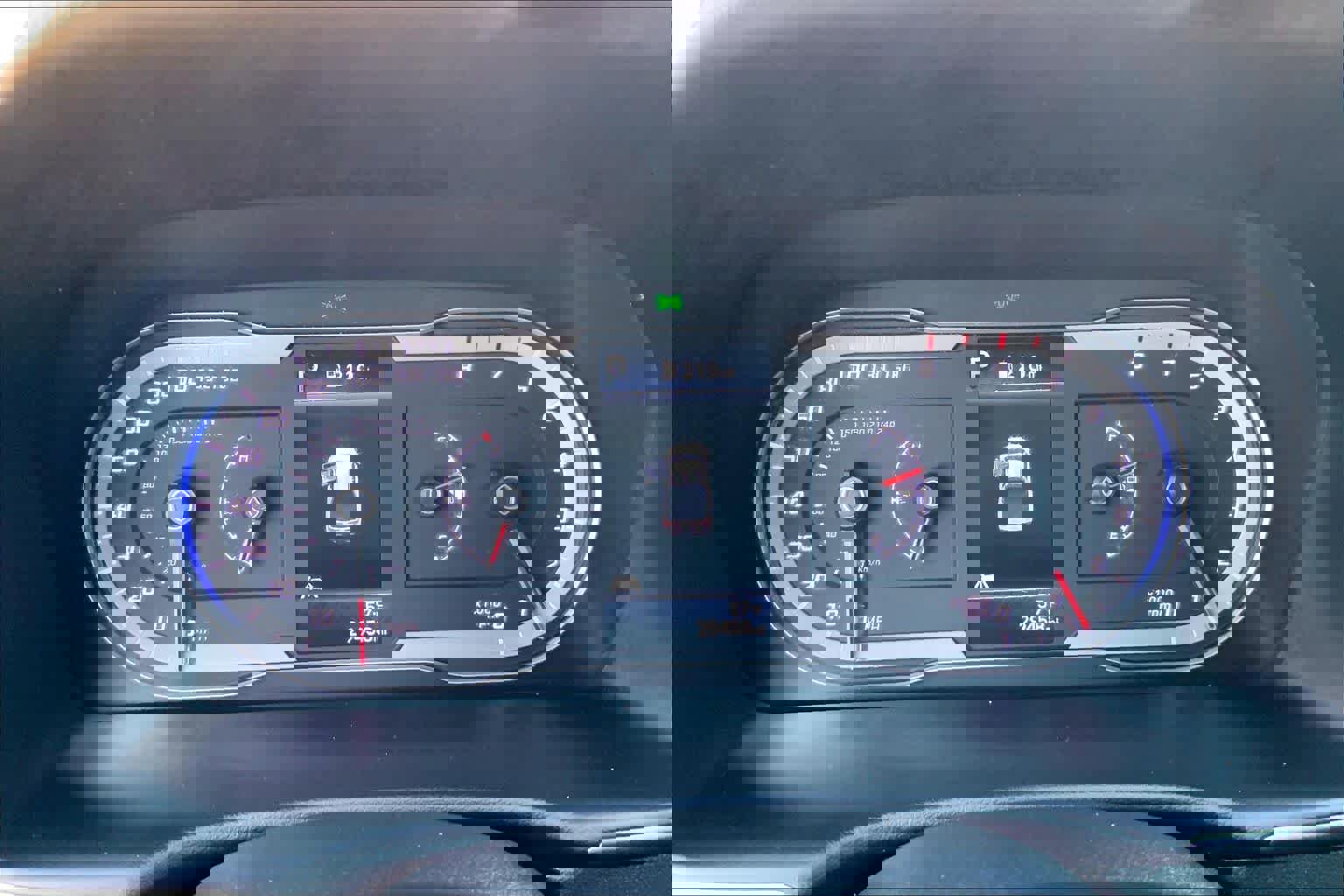 Used 2023 Hyundai Santa Cruz SE image 25