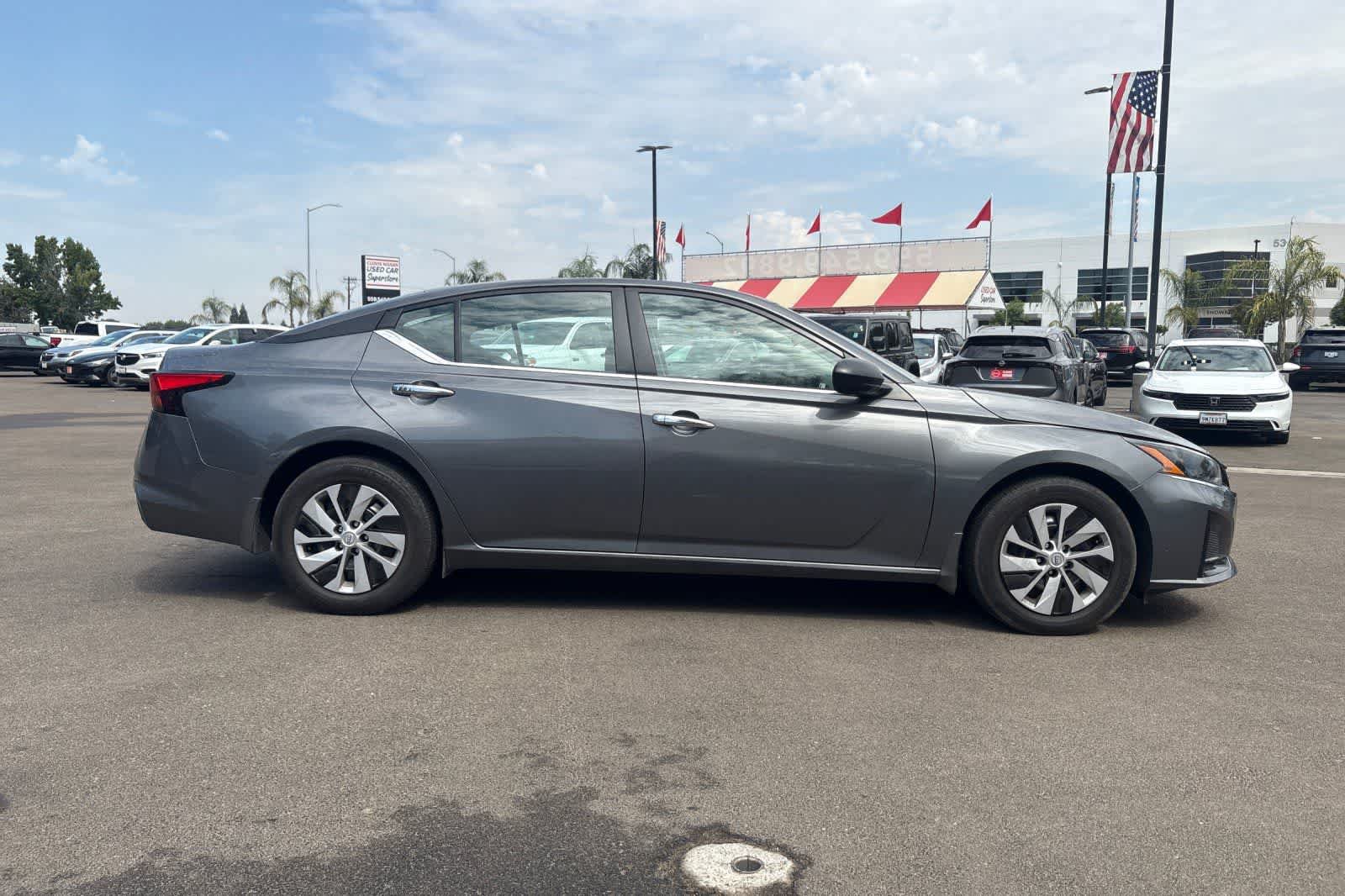 Certified 2024 Nissan Altima 2.5 S FWD image 9