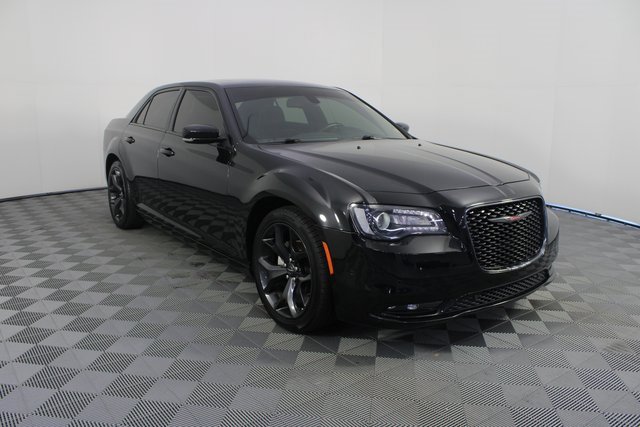 Used 2022 Chrysler 300 S image 25