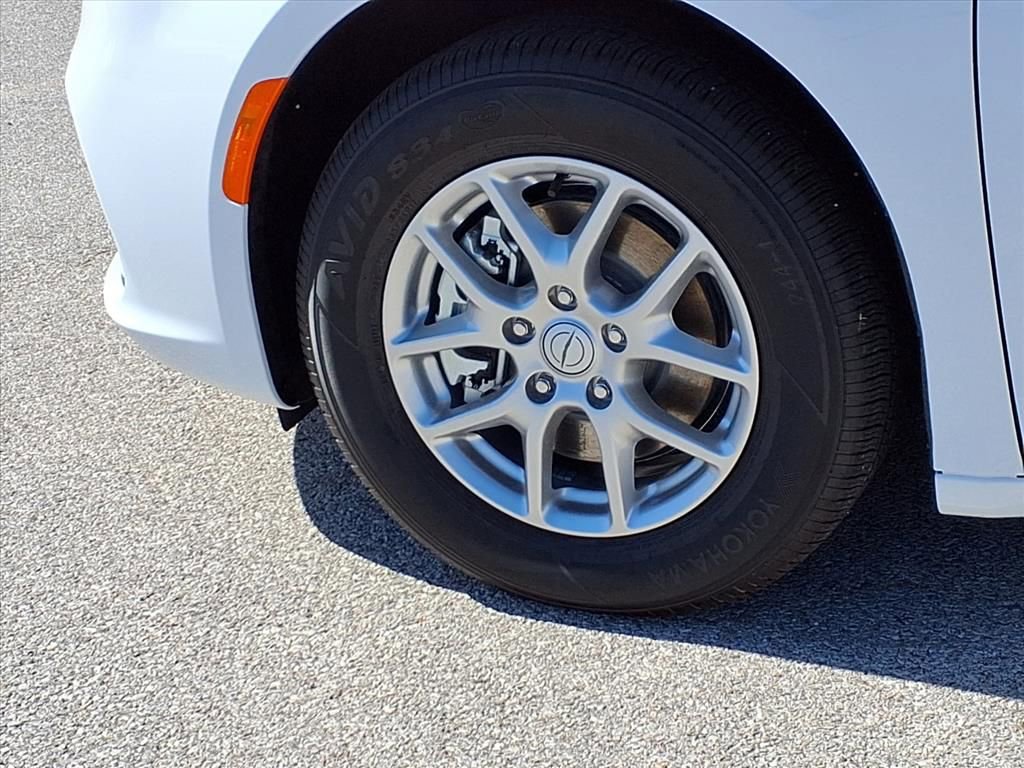 New 2026 Chrysler Pacifica Select image 24