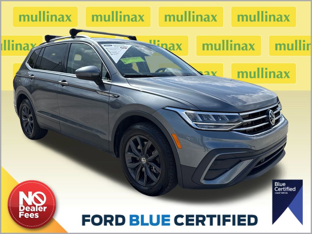 Used 2024 Volkswagen Tiguan SE w/ Panoramic Sunroof Package