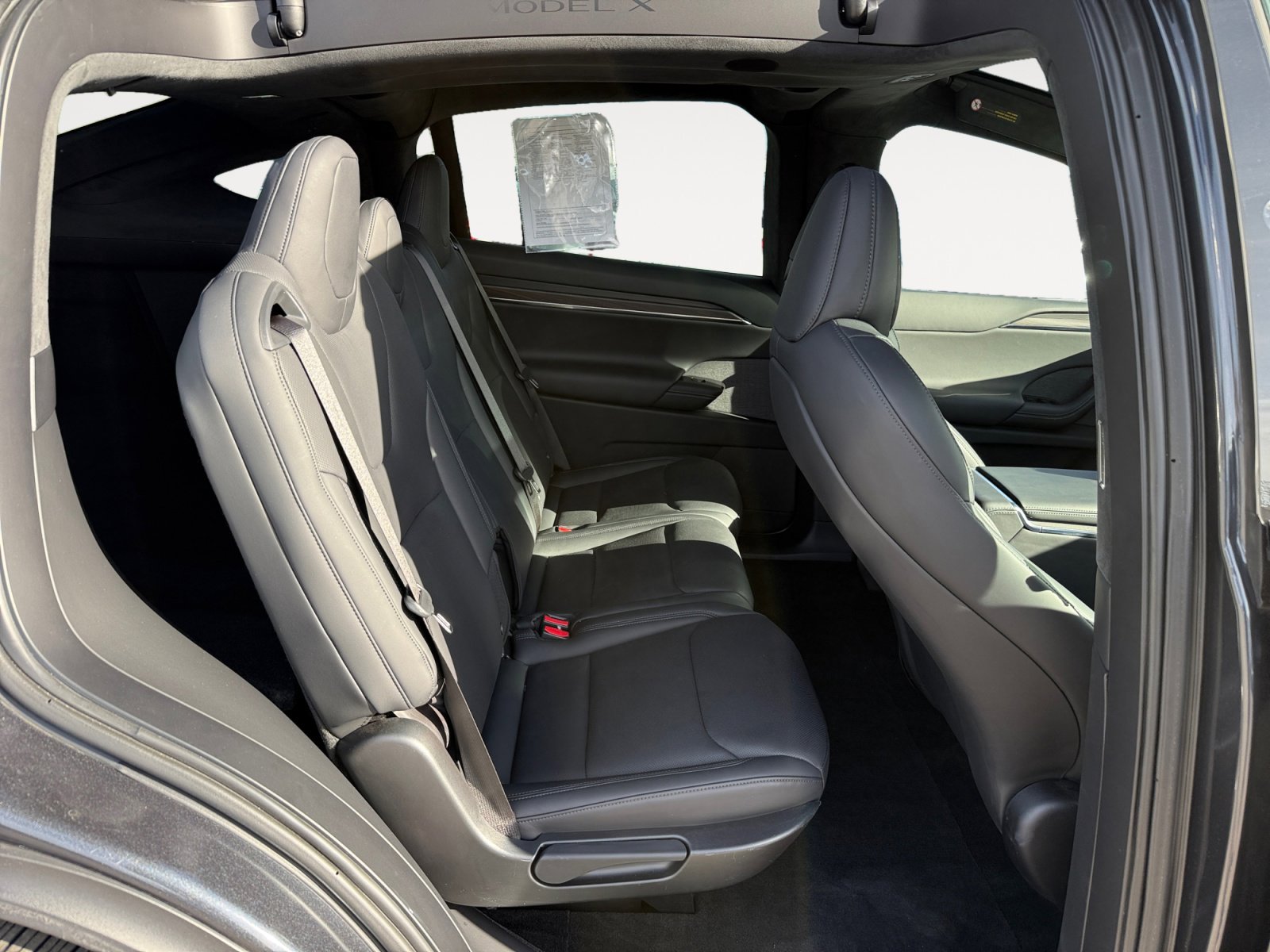 Used 2024 Tesla Model X image 18