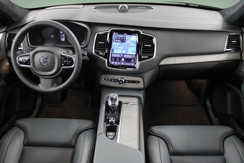 Certified 2024 Volvo XC90 B6 Ultimate w/ Lounge Package AWD/4WD image 19