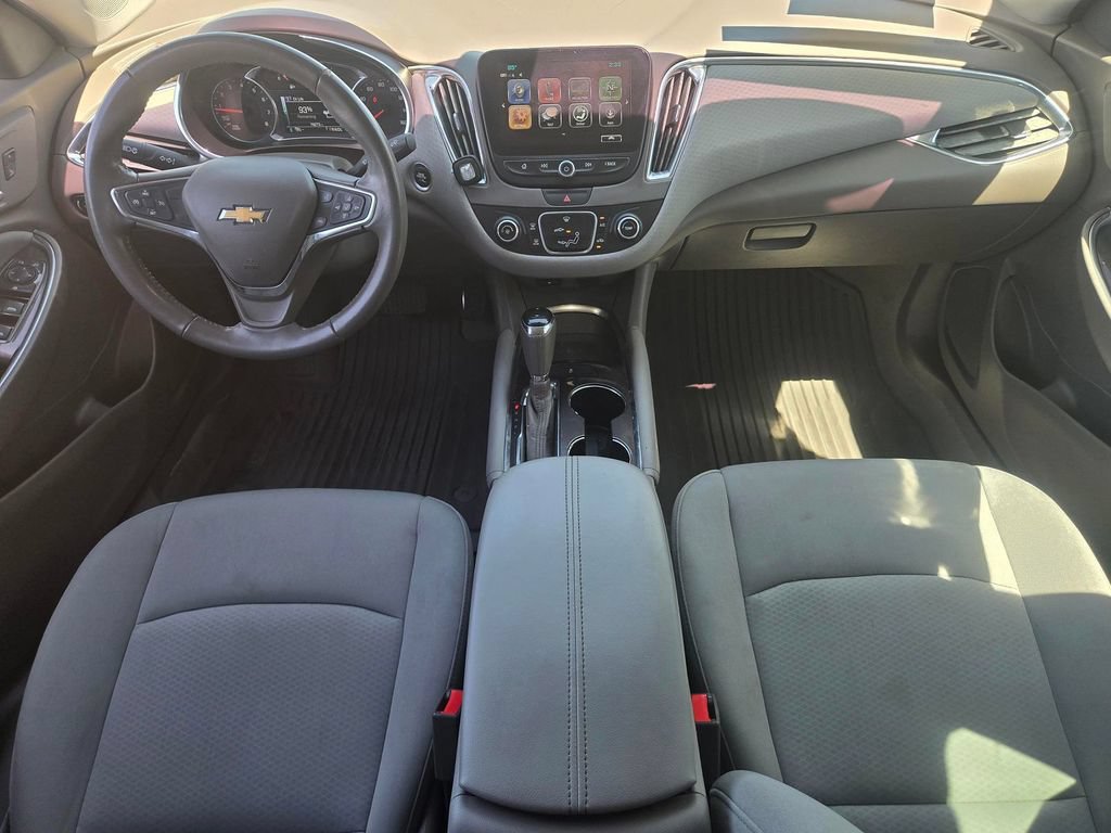 Used 2017 Chevrolet Malibu LT FWD image 7