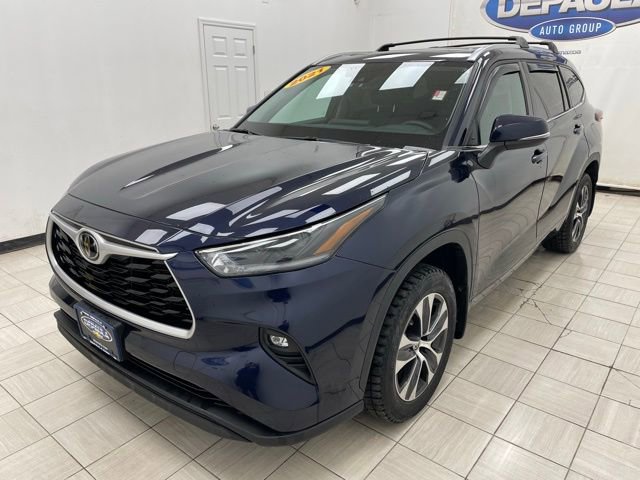 Used 2021 Toyota Highlander XLE image 18