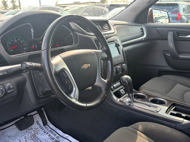 Used 2017 Chevrolet Traverse LT w/ Style and Technology Package image 13