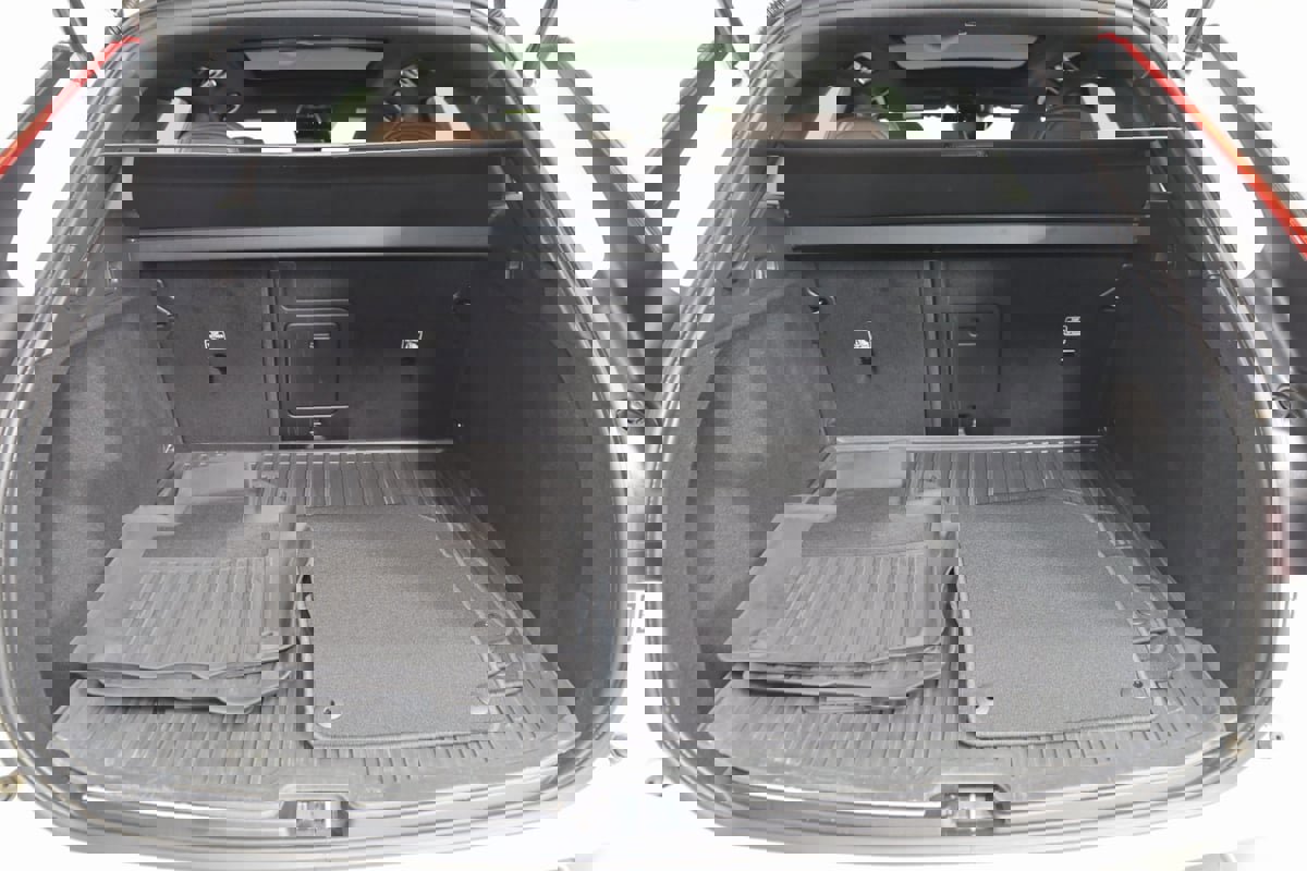 Used 2021 Volvo XC60 T5 Inscription w/ Protection Package Premier image 50