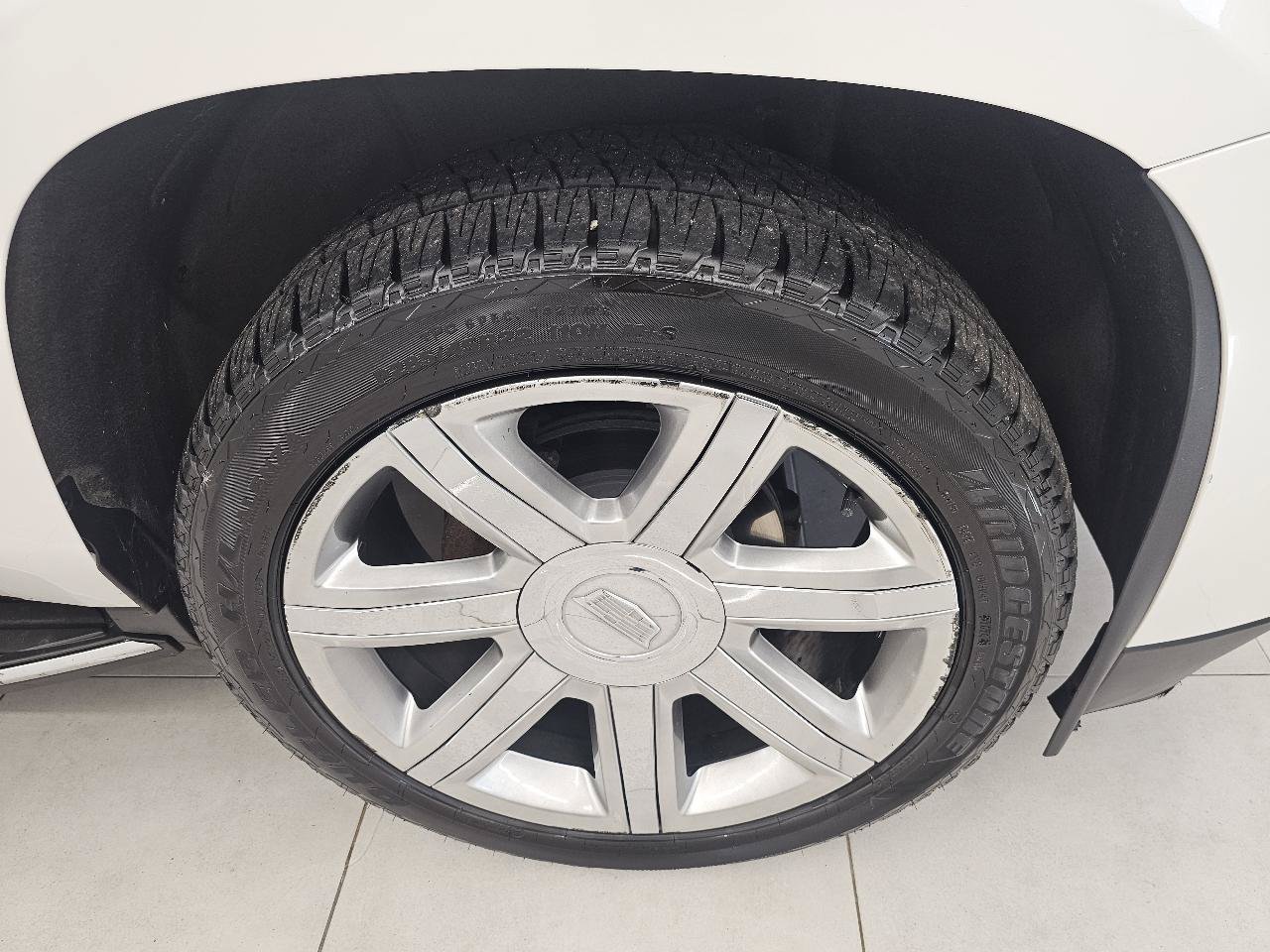 Used 2020 Cadillac Escalade Luxury AWD/4WD image 34