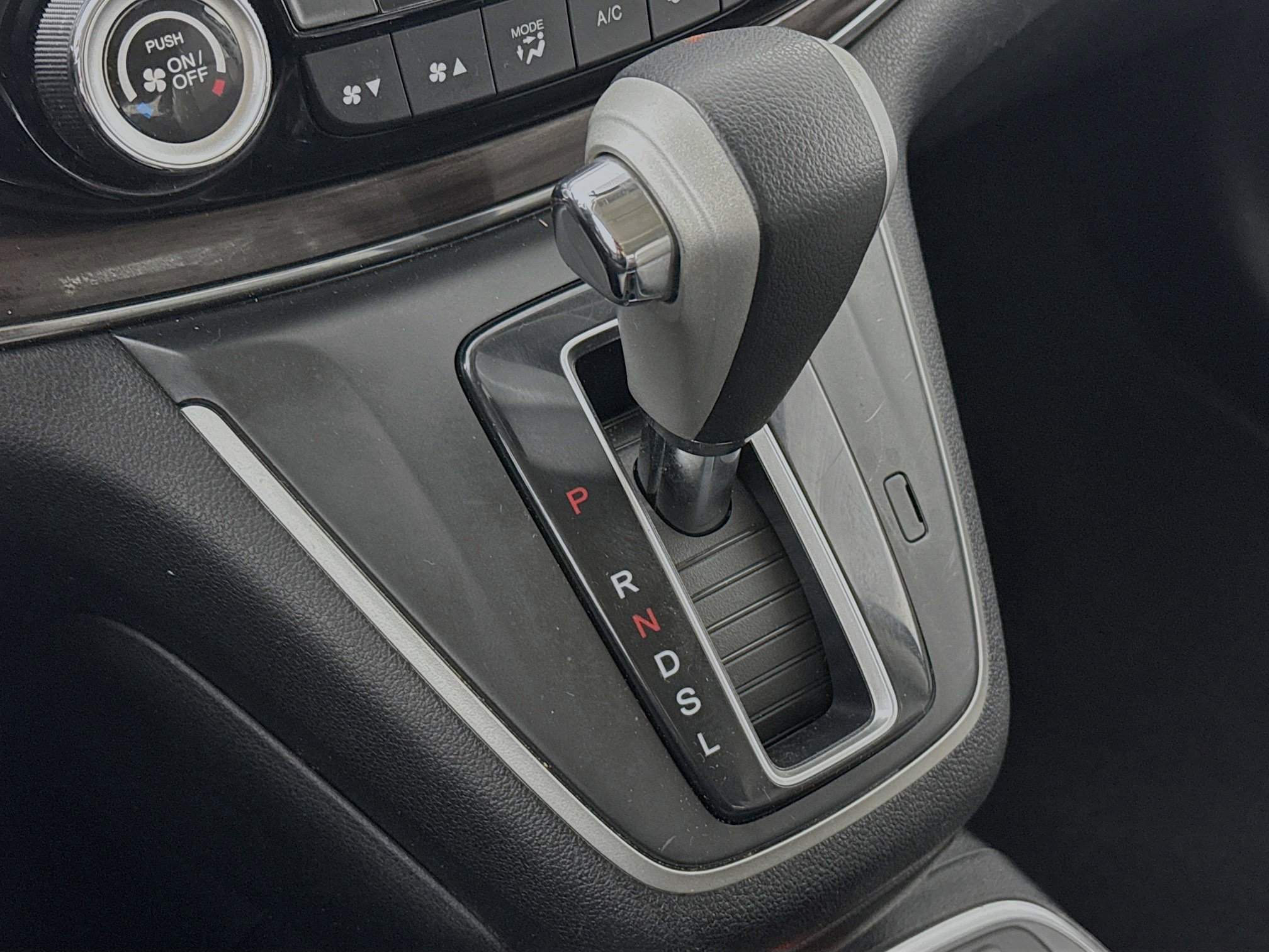 Used 2016 Honda CR-V EX-L image 16