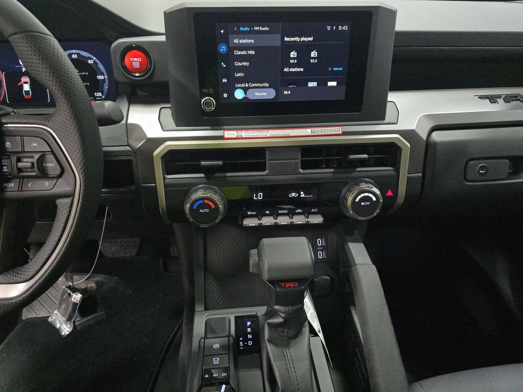 Used 2025 Toyota Tacoma TRD Off-Road image 3