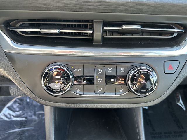 Used 2024 Buick Envista Preferred w/ Convenience I Package FWD image 18