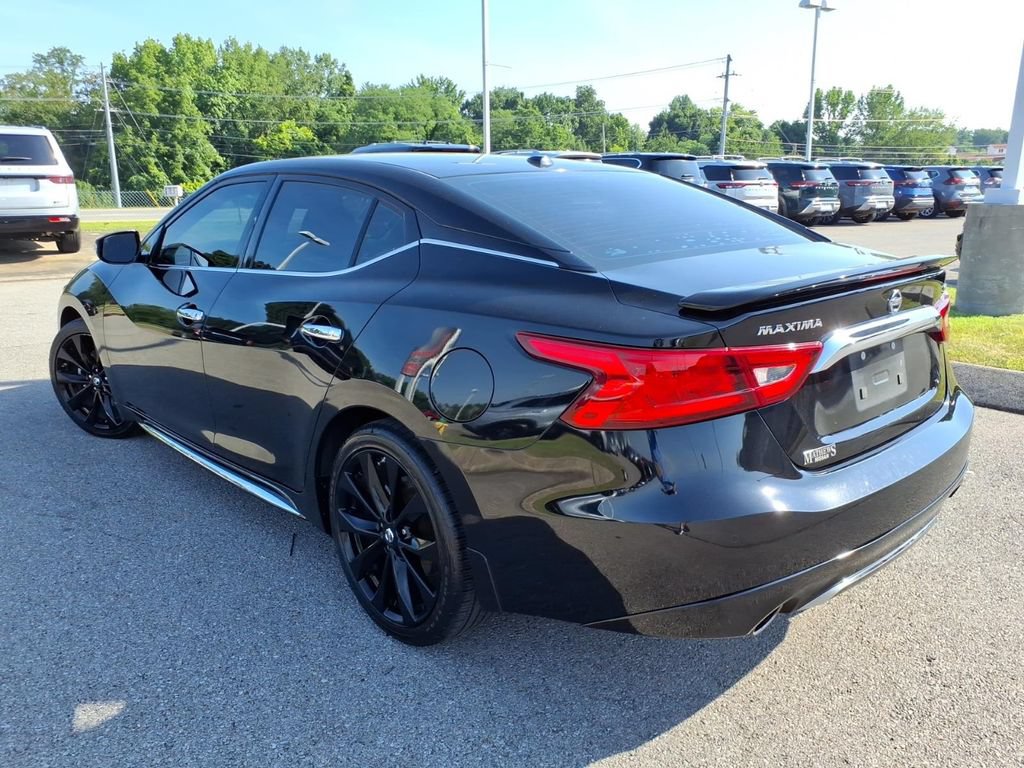 Used 2016 Nissan Maxima SR w/ Interior Lighting Package FWD image 18