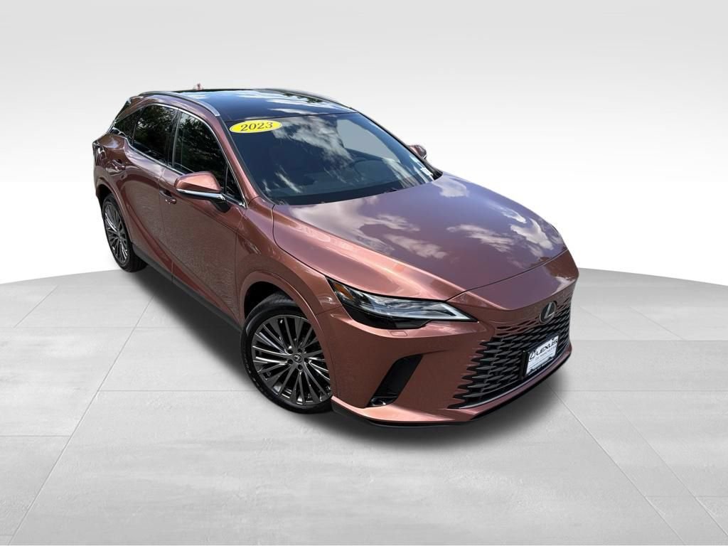Used 2023 Lexus RX 350 w/ Accessory Package (2T) AWD/4WD image 3