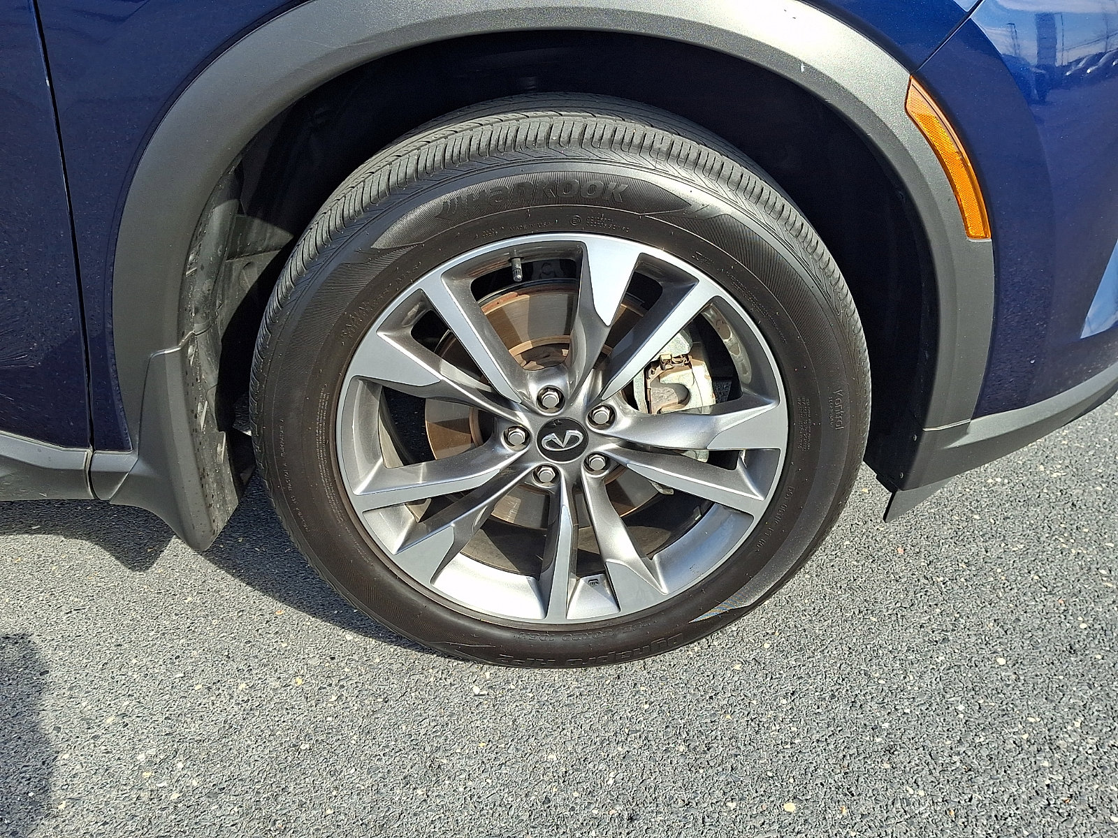 Certified 2025 INFINITI QX60 Luxe image 8