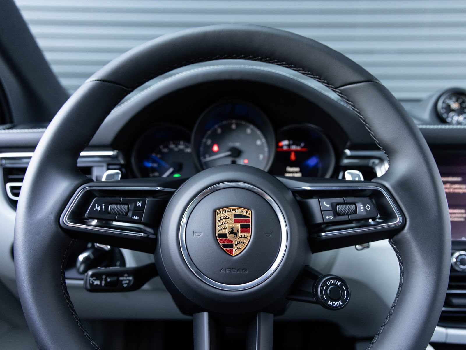 New 2026 Porsche Macan S AWD/4WD image 14
